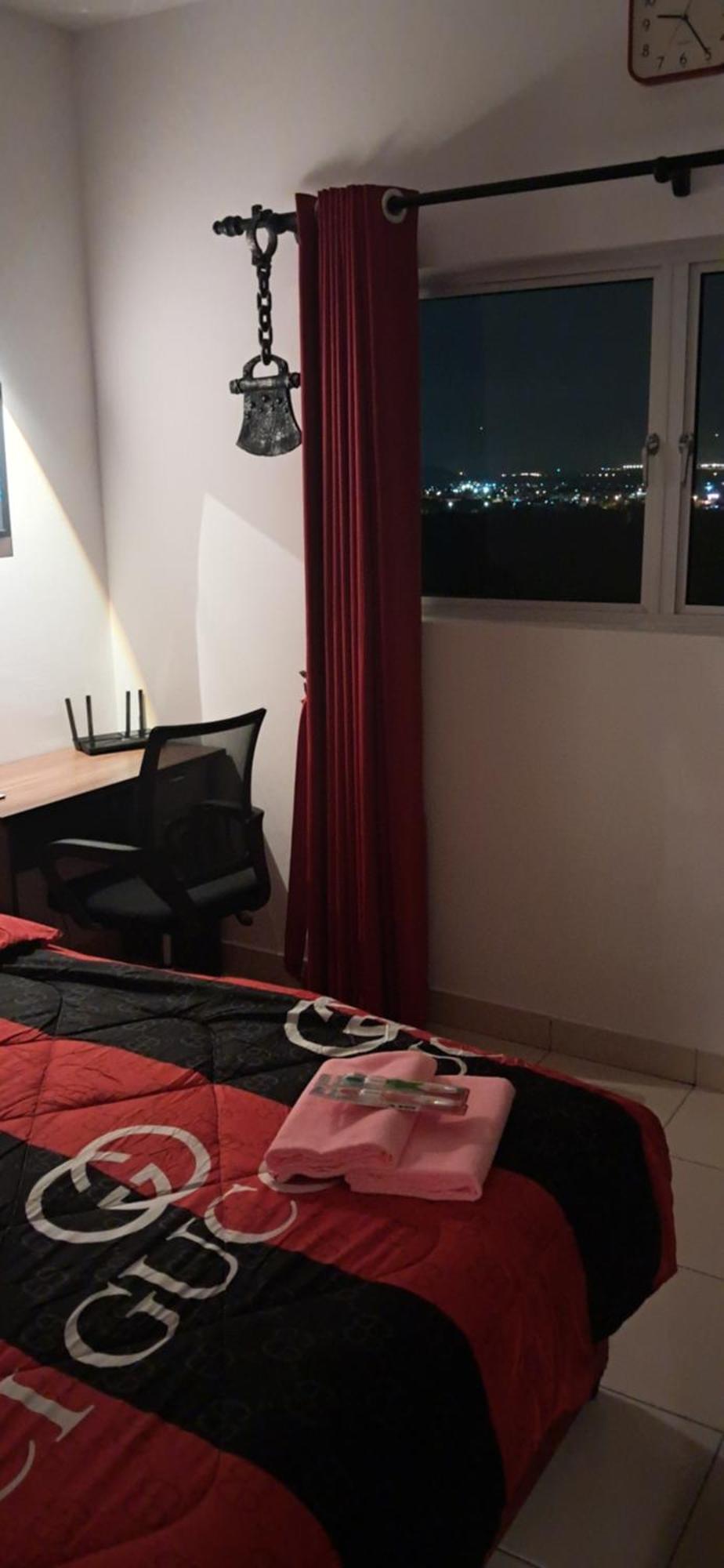 ספאנג The Red Room Alanis Residence מראה חיצוני תמונה
