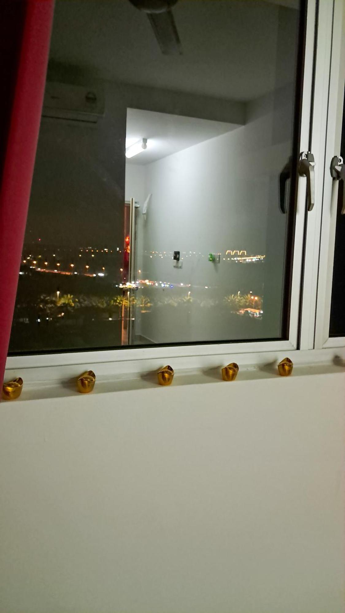 ספאנג The Red Room Alanis Residence מראה חיצוני תמונה
